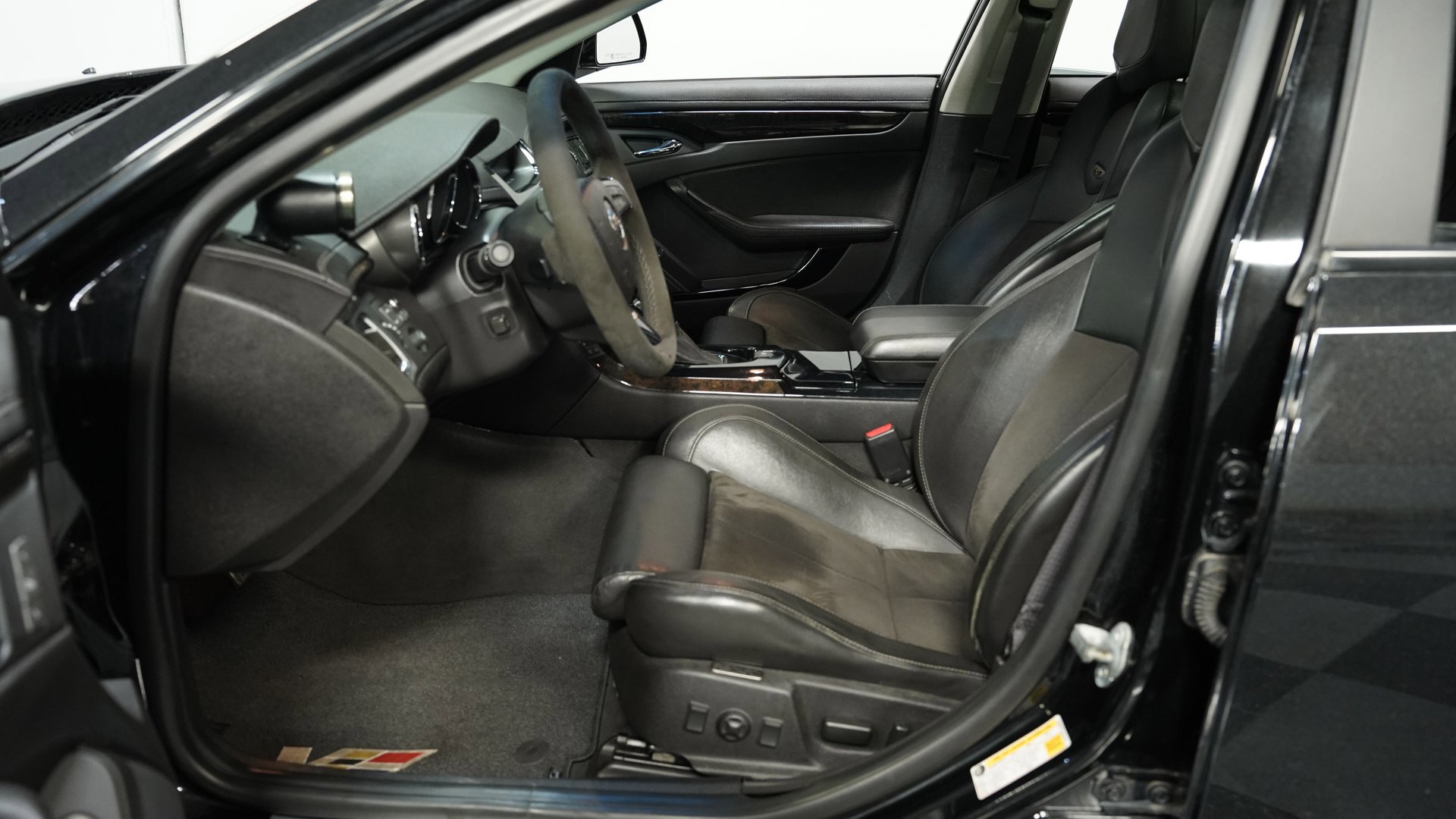 Used 2012 Cadillac CTS V w/ Wood Trim Package image 29