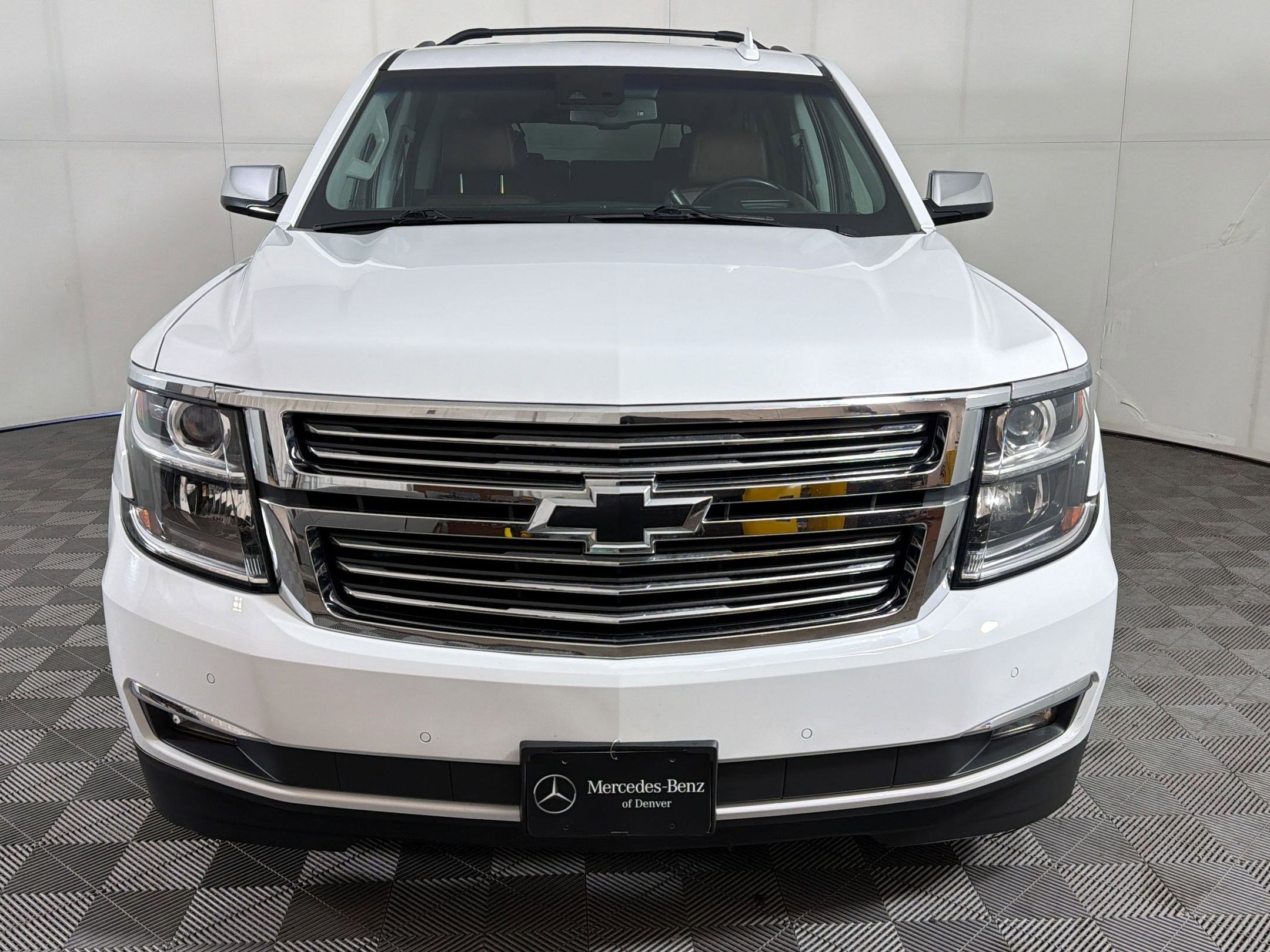 Used 2019 Chevrolet Suburban Premier w/ Premier Plus Edition AWD/4WD image 6