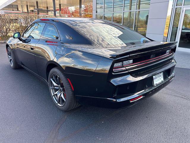 Used 2024 Dodge Charger Daytona Scat Pack w/ Plus Group AWD/4WD image 5