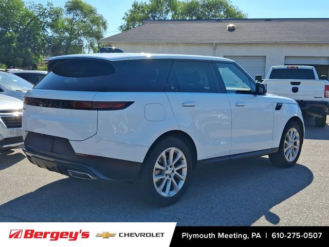 Used 2025 Land Rover Range Rover Sport SE AWD/4WD image 8