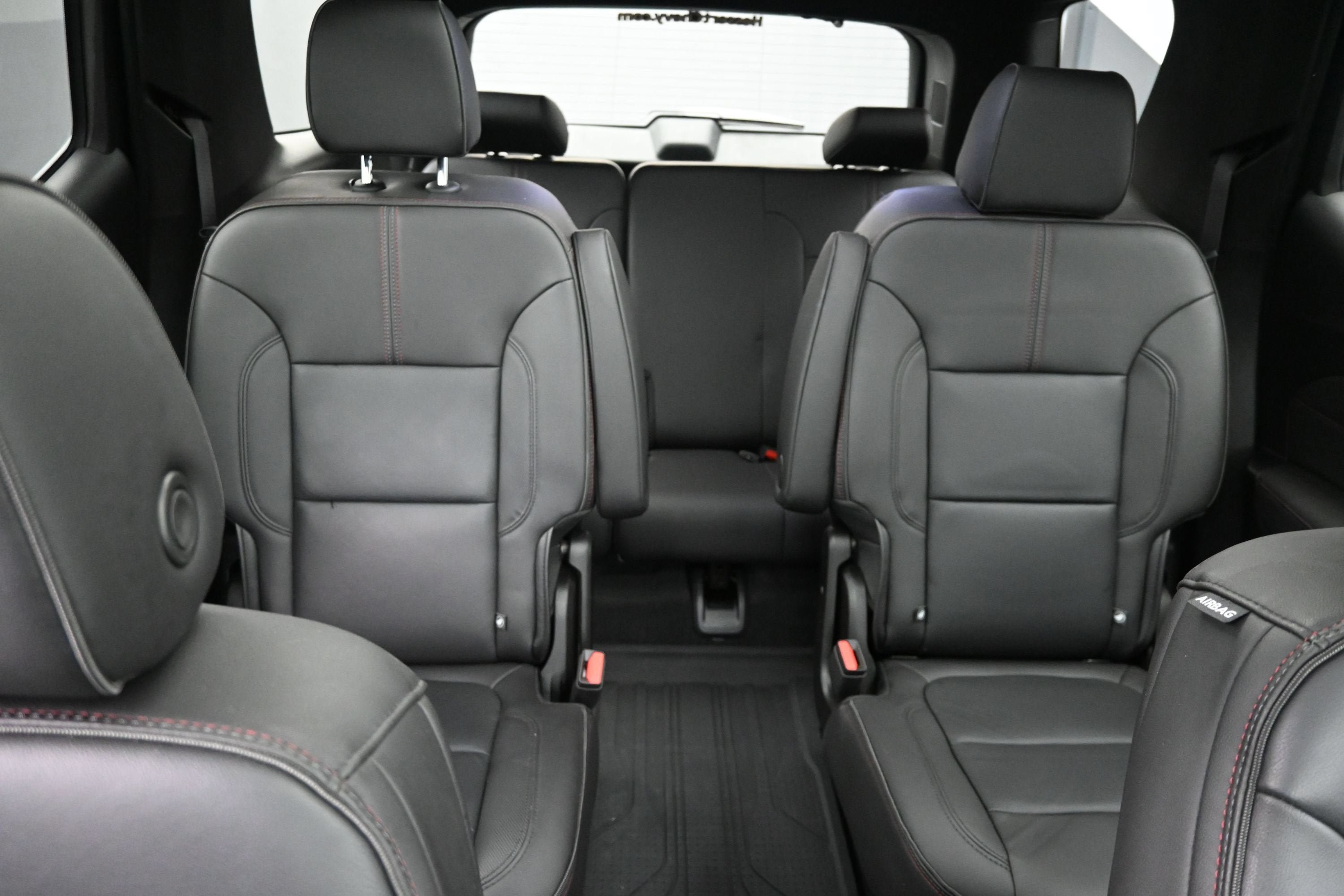 Certified 2023 Chevrolet Traverse RS AWD/4WD image 38