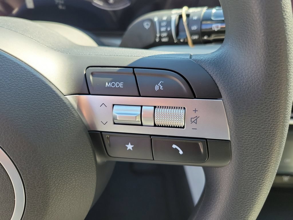 Used 2026 Hyundai Tucson SEL FWD image 18