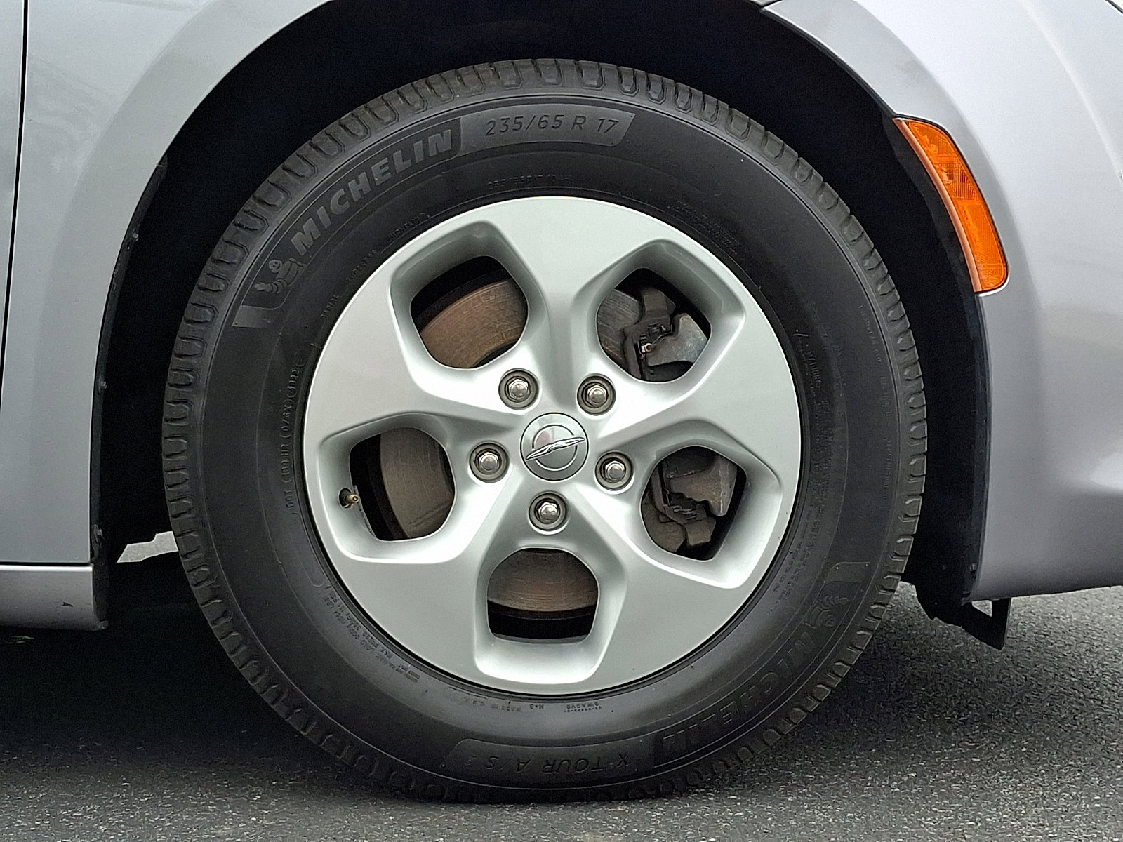 Certified 2017 Chrysler Pacifica Touring-L Plus FWD image 8