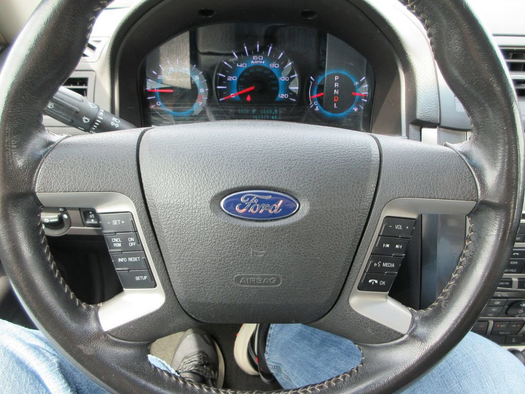 Used 2012 Ford Fusion SEL image 24