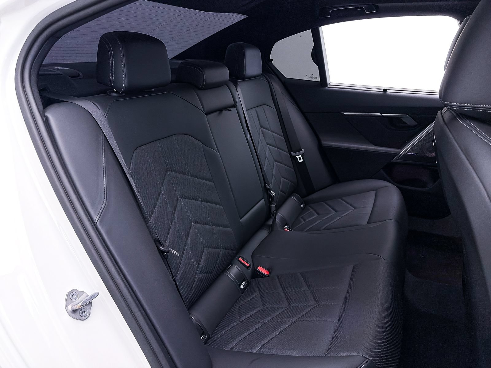 Used 2024 BMW i5 M60 w/ Executive Package AWD/4WD image 43