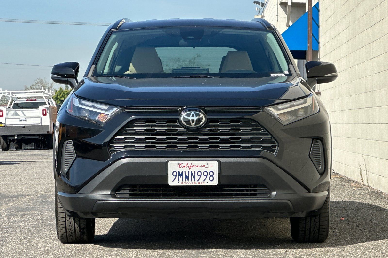 Used 2023 Toyota RAV4 XLE image 9