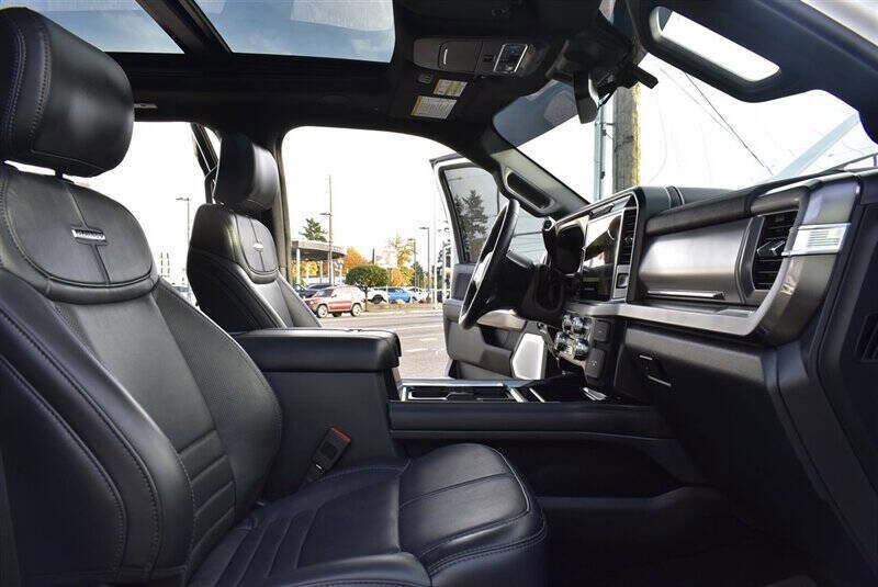 Used 2025 Ford F350 Platinum w/ FX4 Off-Road Package image 26