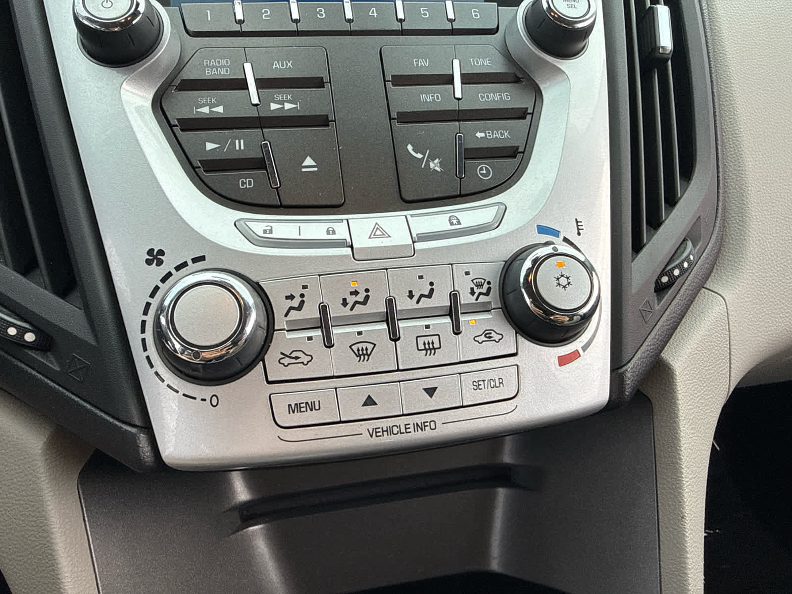 Certified 2011 Chevrolet Equinox LS FWD image 17