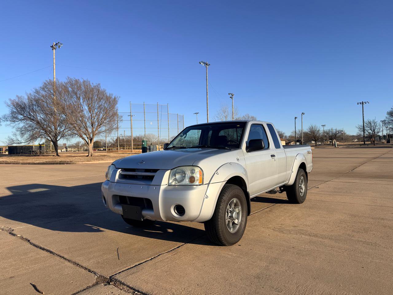 Used 2004 Nissan Frontier XE Desert Runner w/ (VTP) Value Truck Pkg RWD image 4