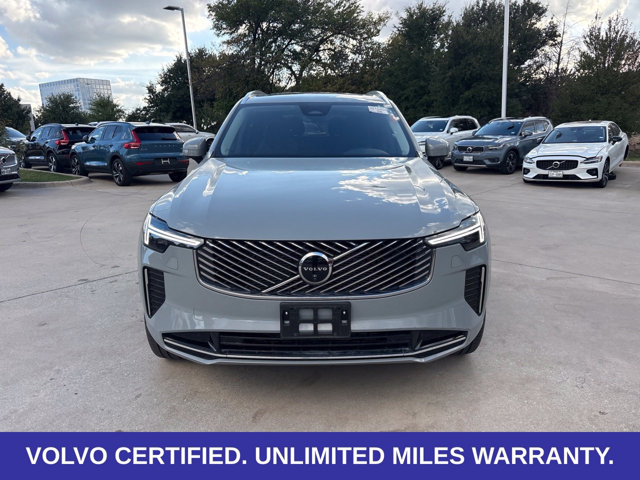 Certified 2026 Volvo XC90 B6 Plus AWD/4WD image 2