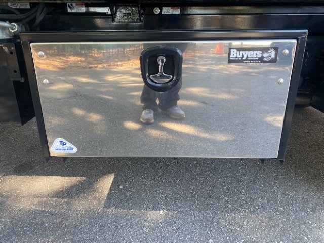 Used 2024 Isuzu NPR image 8