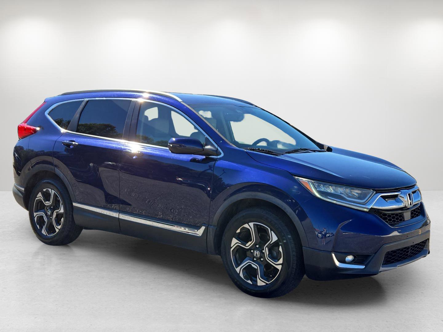 Used 2019 Honda CR-V Touring image 4