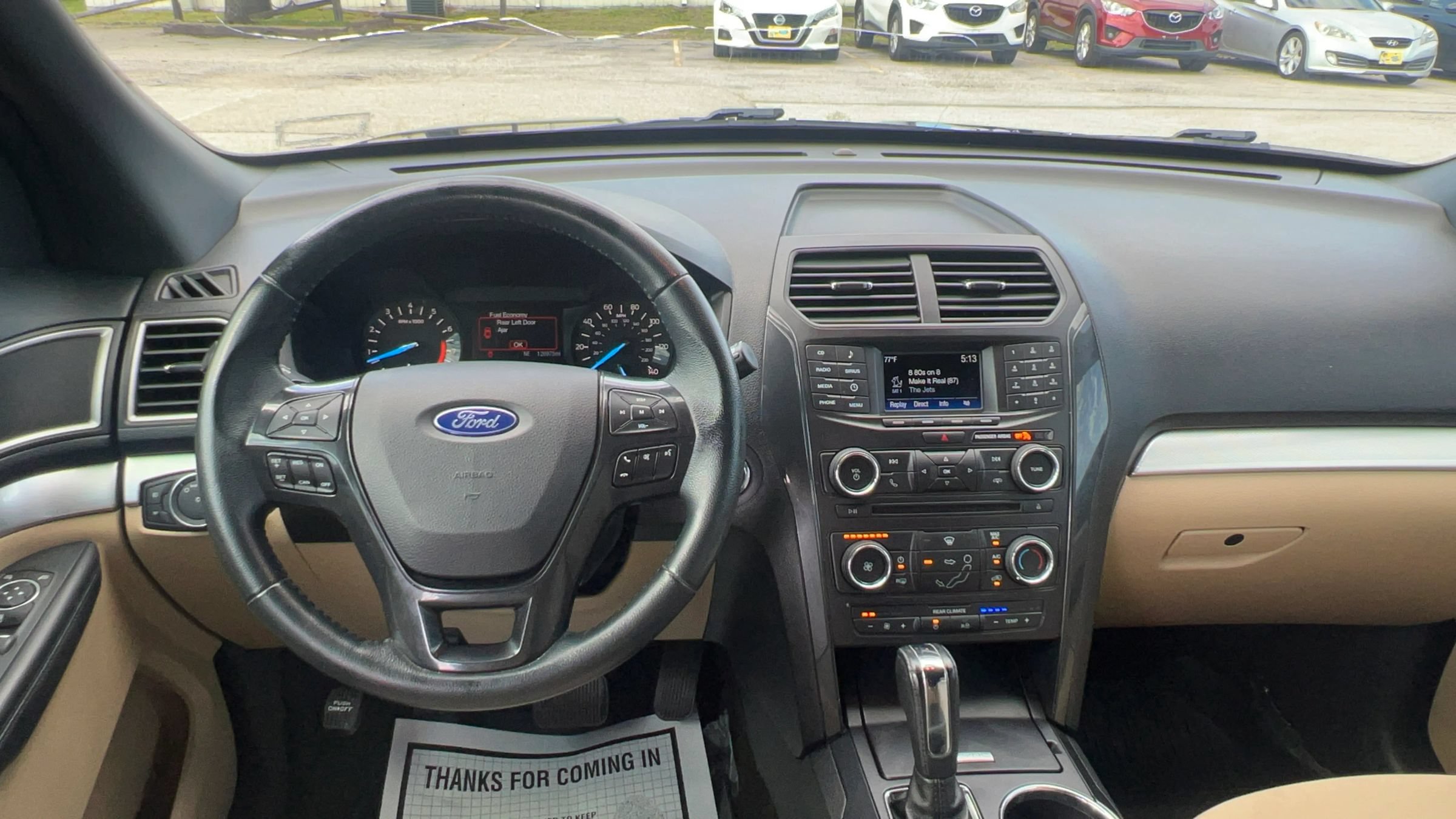 Used 2017 Ford Explorer XLT FWD image 9