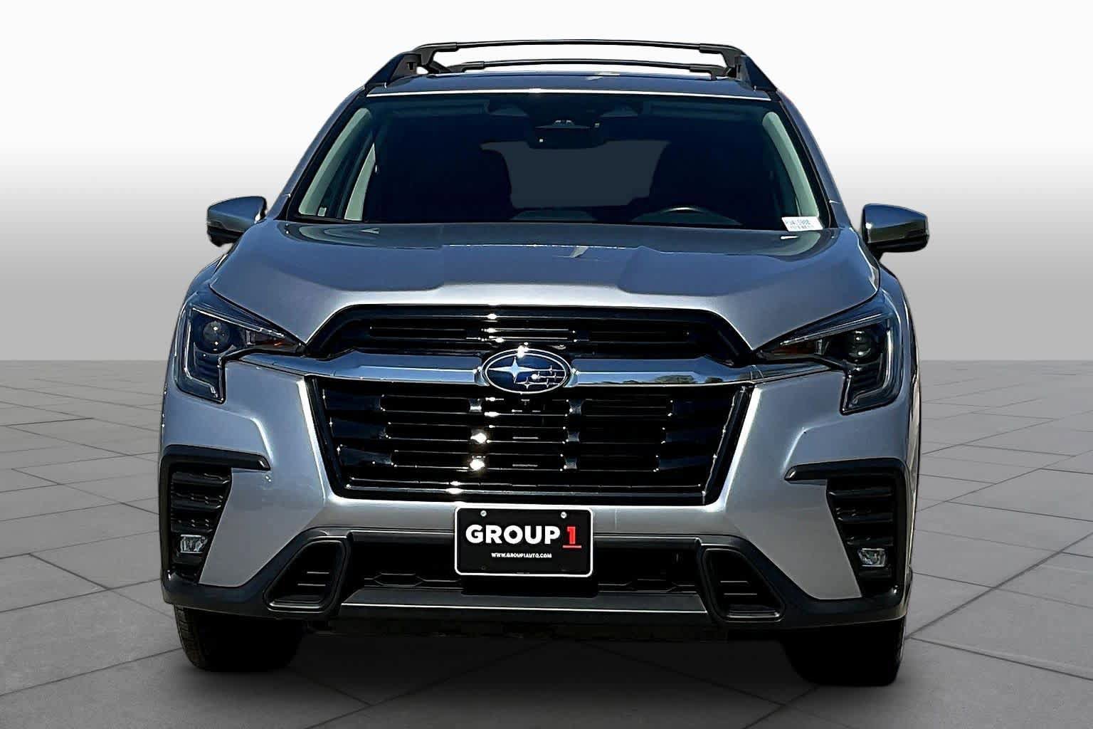 Used 2023 Subaru Ascent Limited w/ Technology Package image 4