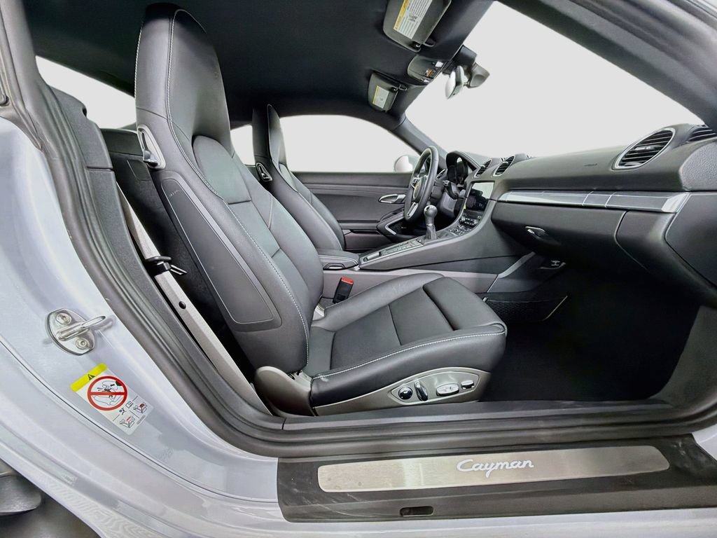 Used 2024 Porsche 718 Cayman w/ Premium Package RWD image 26