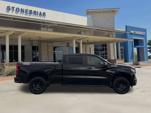 Used 2022 Chevrolet Silverado 1500 LT Trail Boss w/ LT Trail Boss Premium Package AWD/4WD image 4