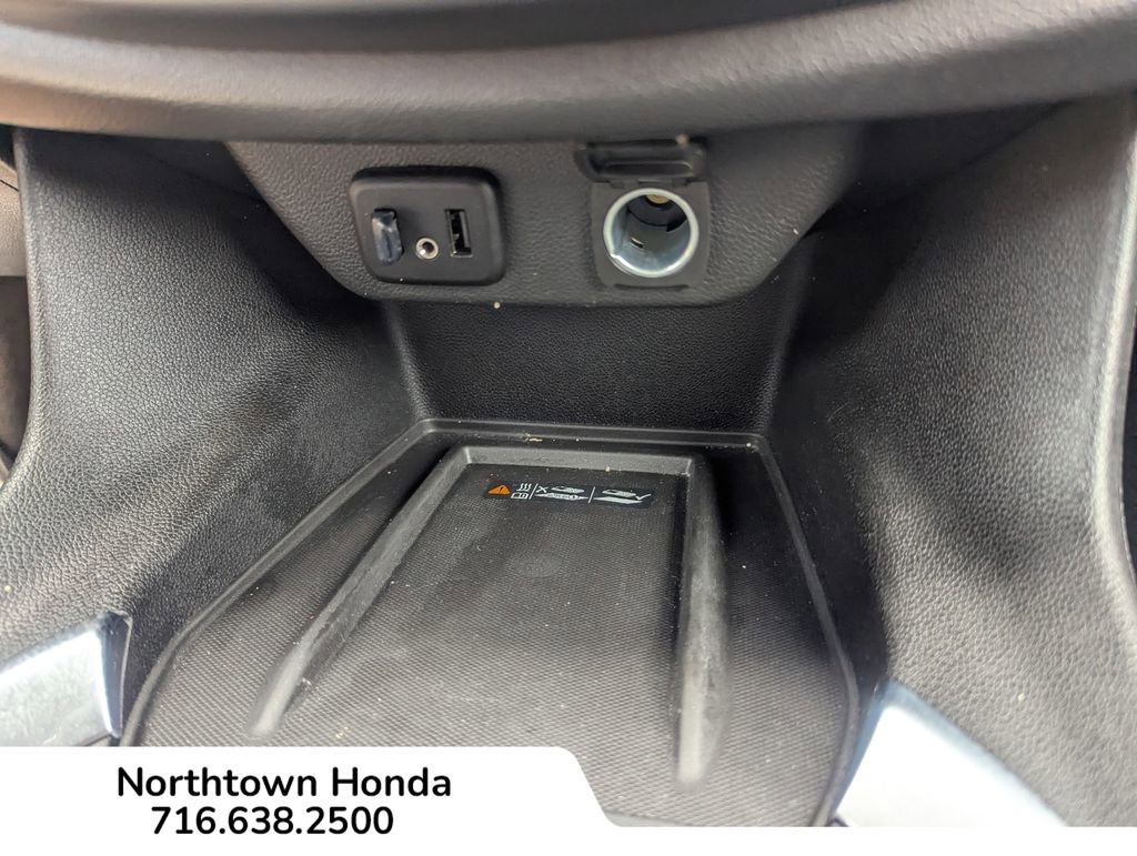 Used 2022 Chevrolet Traverse LT image 17