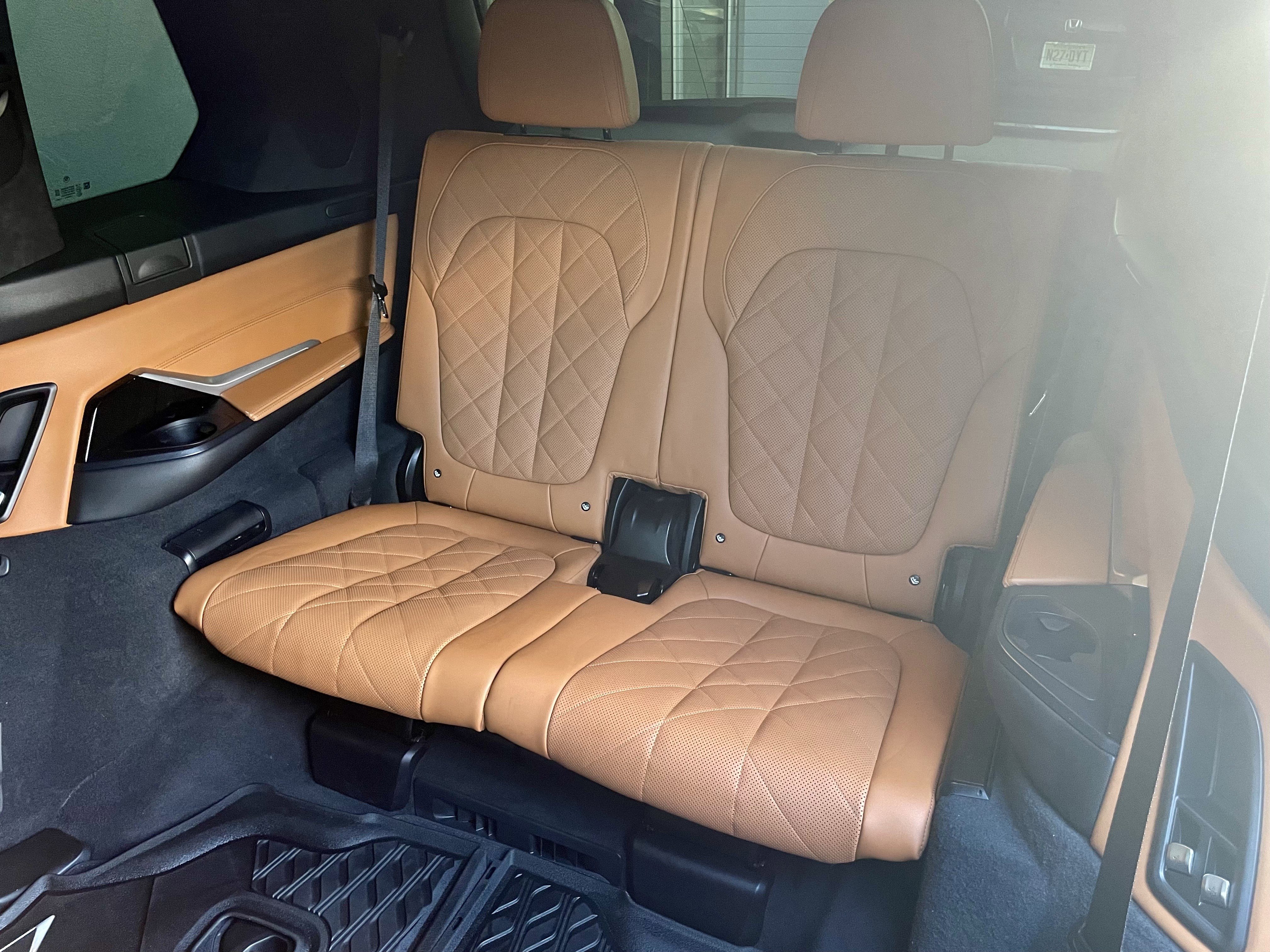 Used 2023 BMW X7 xDrive40i w/ M Sport Package image 33