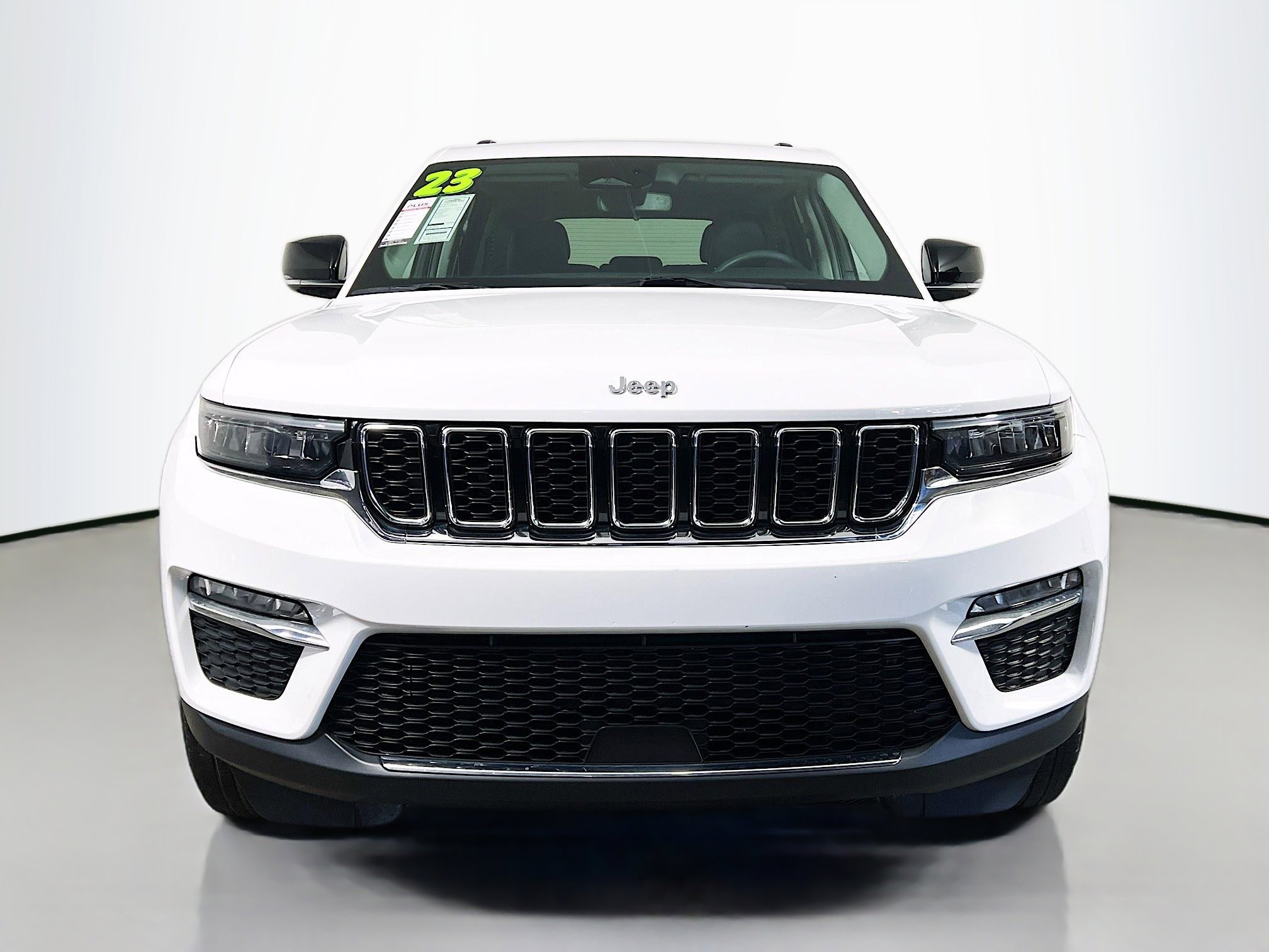 Used 2023 Jeep Grand Cherokee Limited image 11