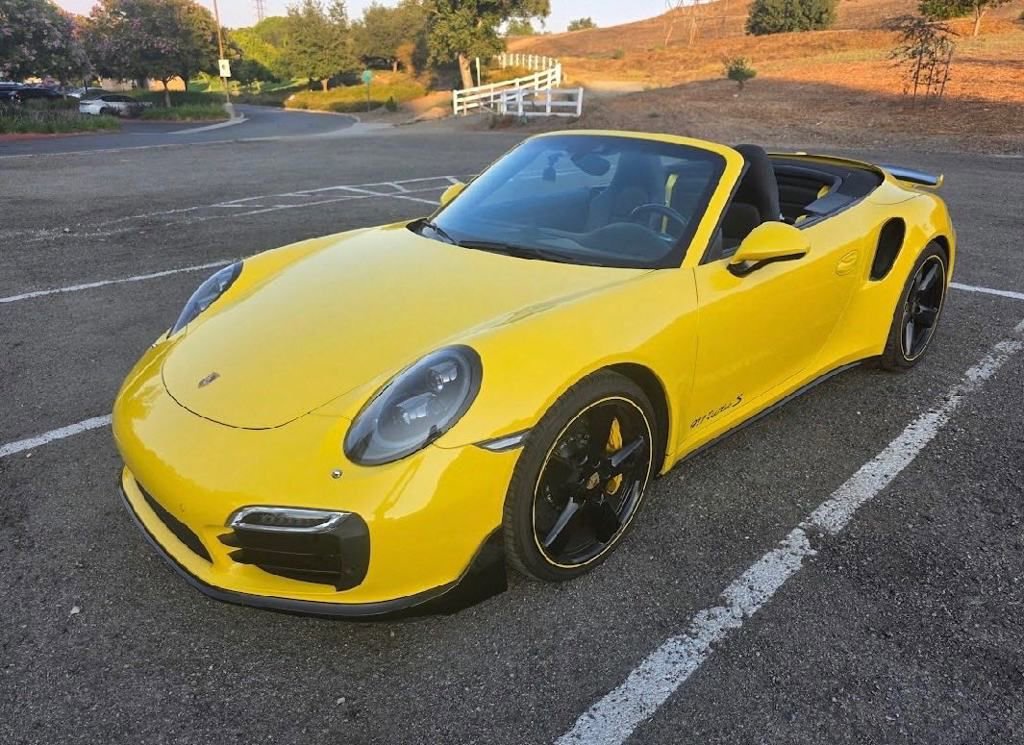 Used 2016 Porsche 911 Turbo S image 17