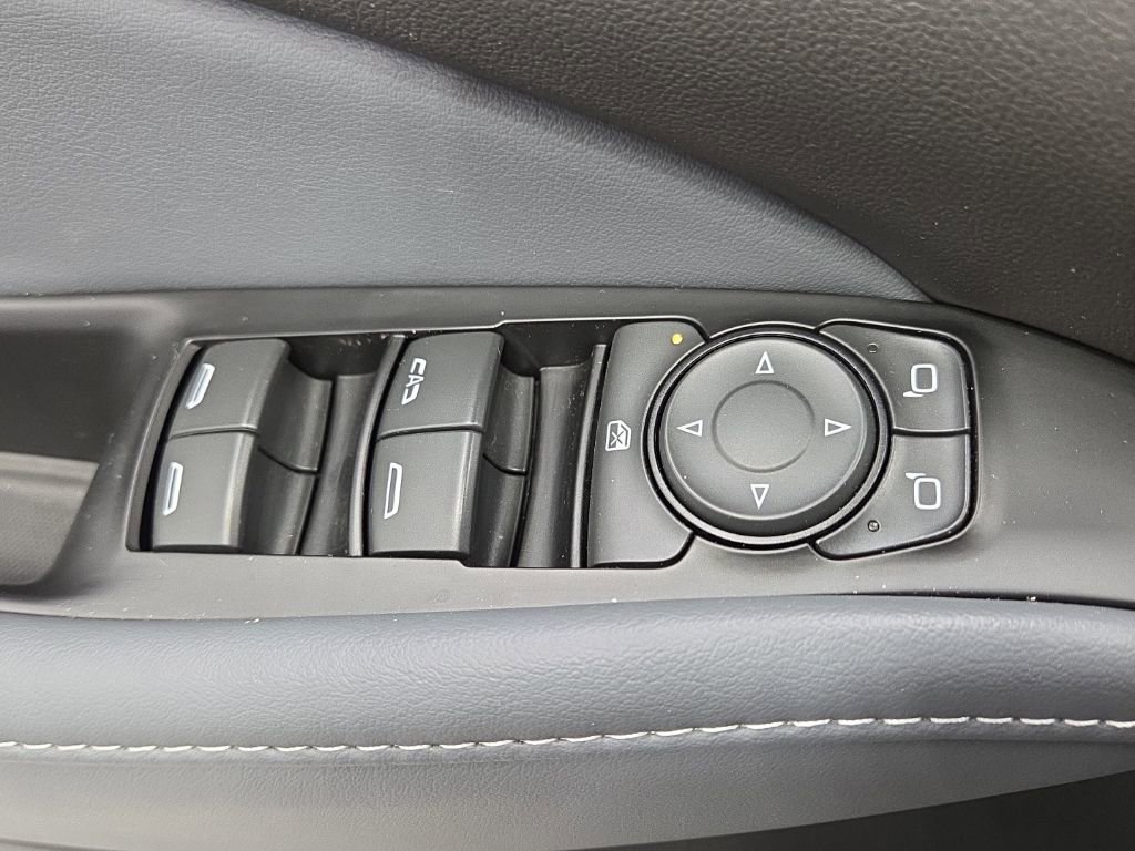 Used 2023 Buick Enclave Essence w/ Experience Buick Package AWD/4WD image 31