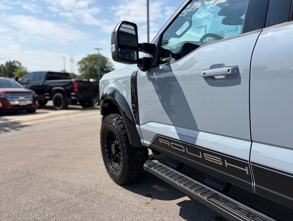 New 2026 Ford F250 Lariat w/ Black Appearance Package AWD/4WD image 13