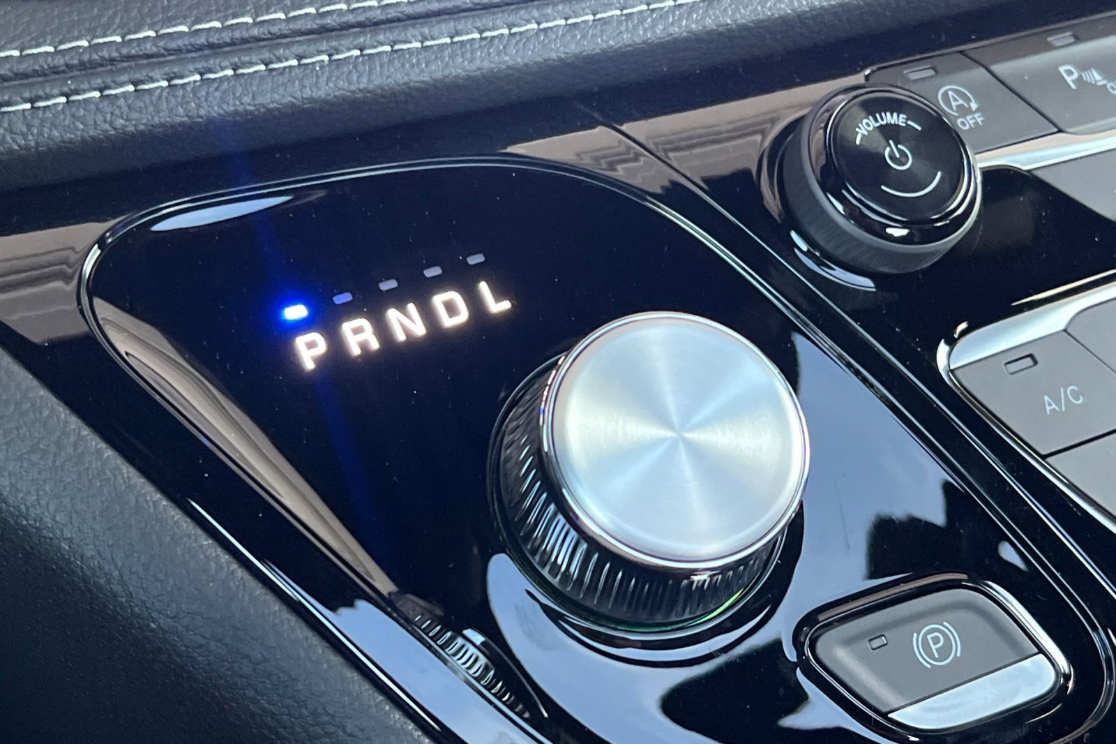 New 2026 Chrysler Pacifica Limited w/ S Appearance Package image 21