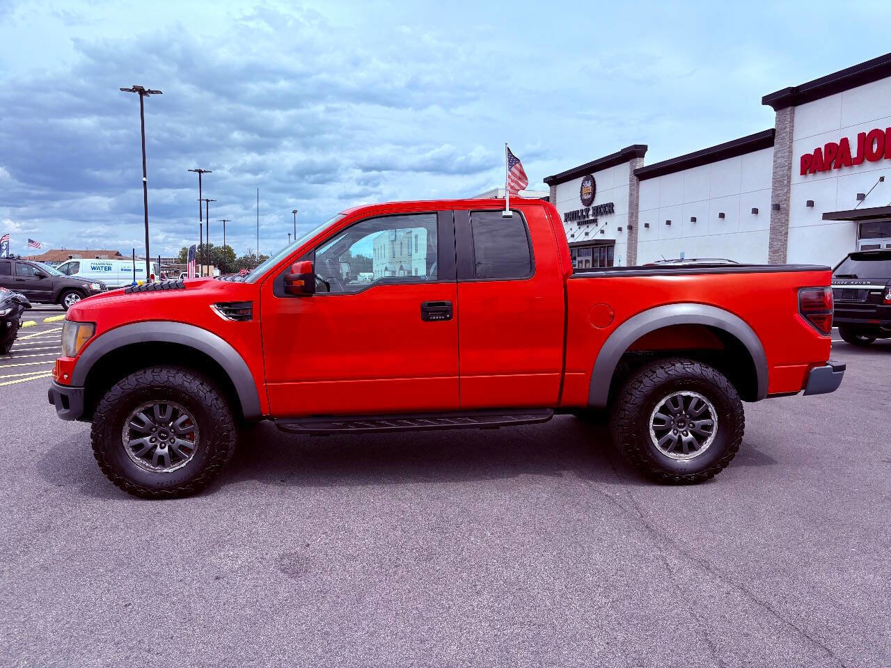 Used 2010 Ford F150 Raptor image 3
