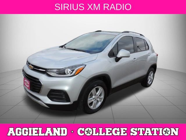 Used 2022 Chevrolet Trax LT w/ LT Convenience Package image 8