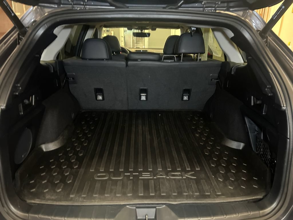 Used 2022 Subaru Outback Limited AWD/4WD image 18