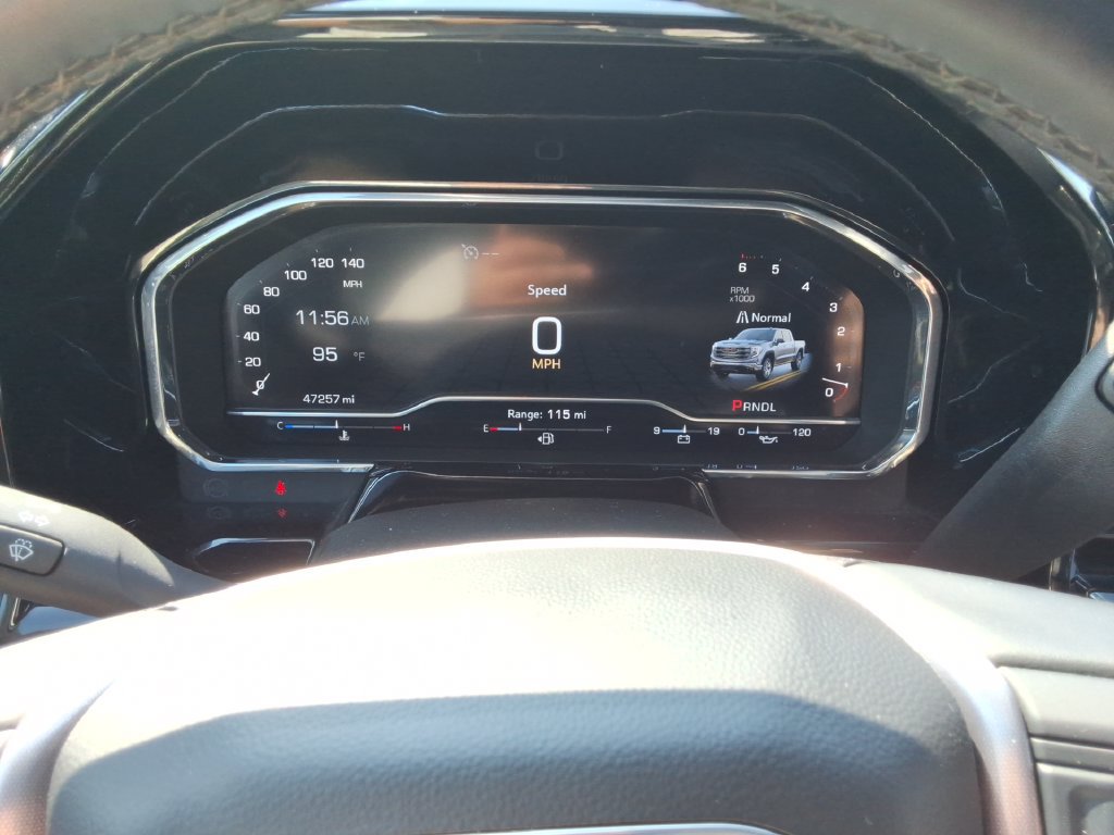 Used 2025 GMC Sierra 1500 SLT RWD image 29