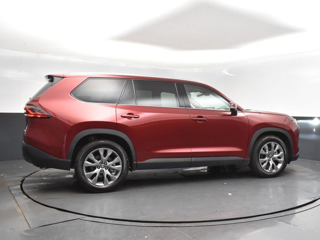 Used 2025 Toyota Grand Highlander FWD image 8