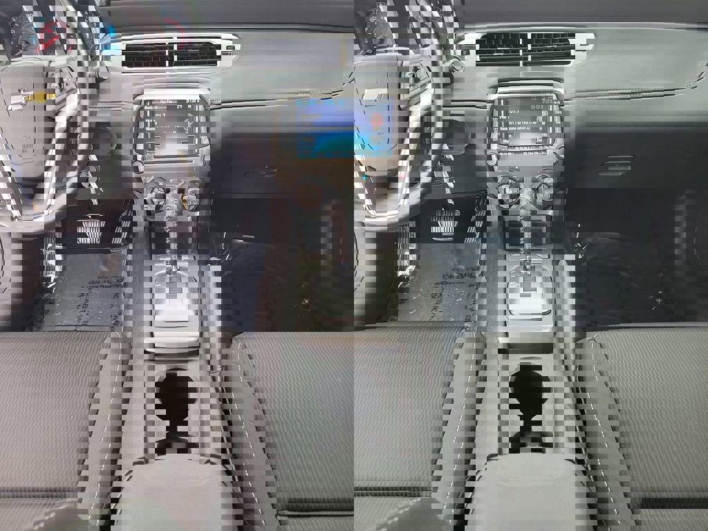 Used 2015 Chevrolet Camaro LT w/ 1LT Preferred Package image 10