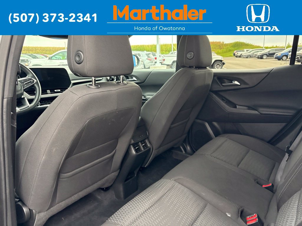 Used 2025 Chevrolet Equinox LT AWD/4WD image 14