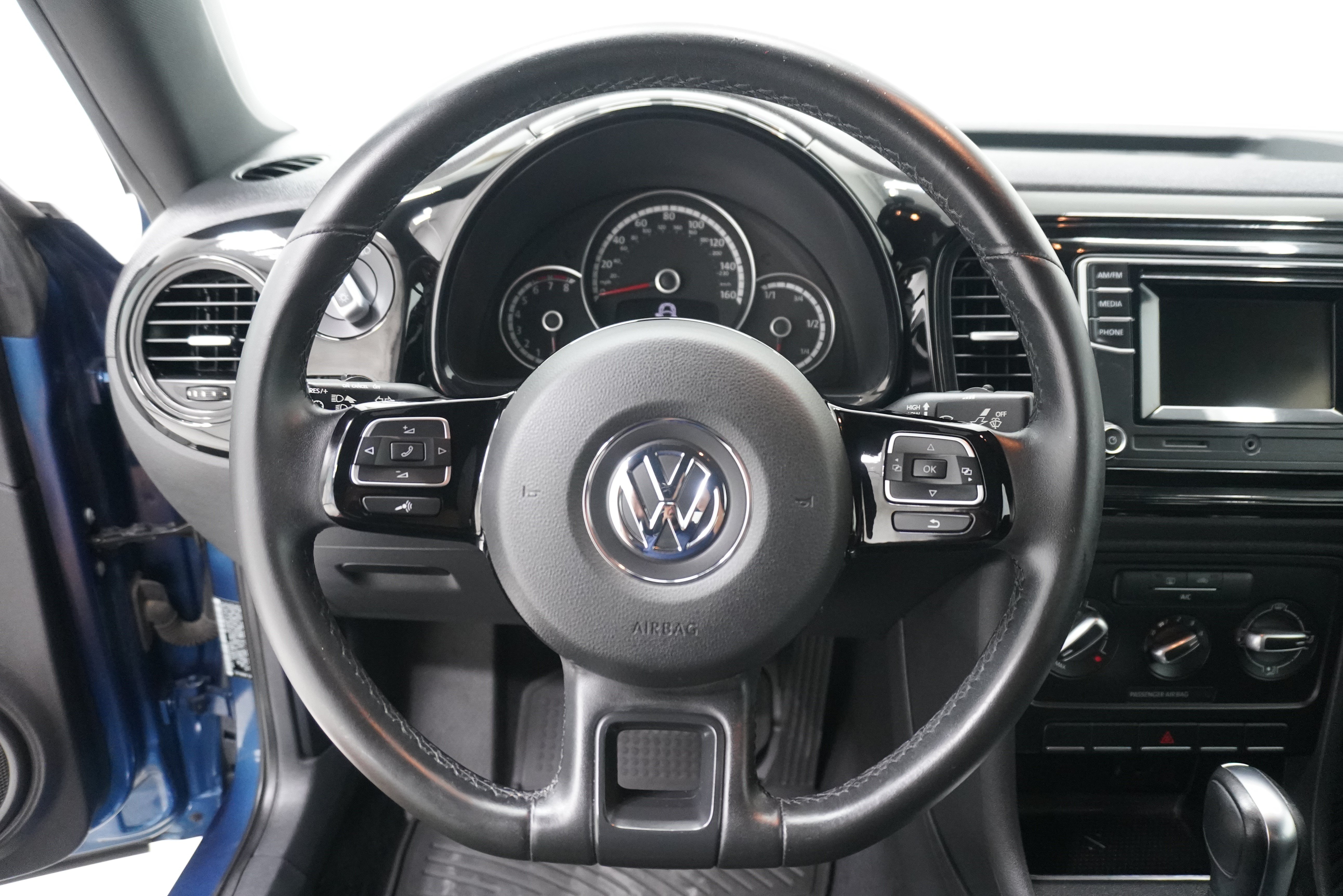 Used 2016 Volkswagen Beetle 1.8T S FWD image 15
