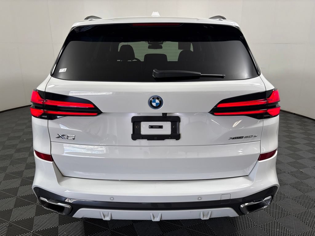 Used 2025 BMW X5 xDrive50e w/ M Sport Package AWD/4WD image 6