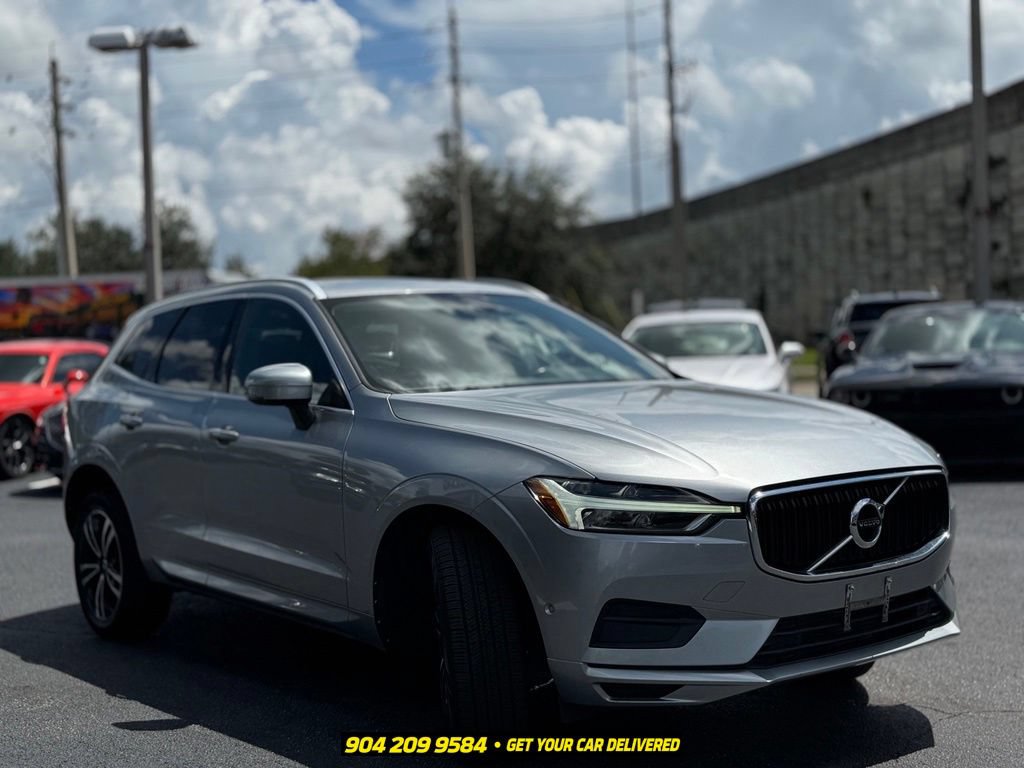 Used 2018 Volvo XC60 T6 Momentum w/ Vision Package AWD/4WD image 10