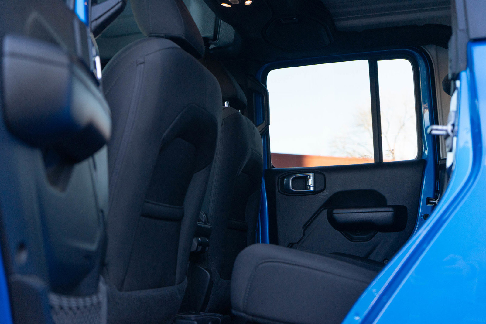 Used 2021 Jeep Gladiator Sport image 25