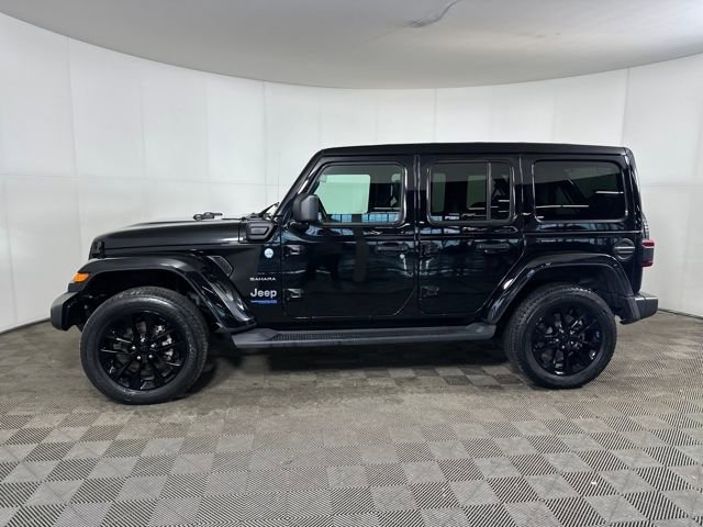 Used 2022 Jeep Wrangler Unlimited Sahara w/ Cold Weather Group image 6