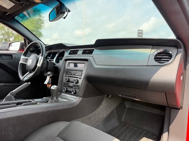 Used 2014 Ford Mustang Coupe w/ V6 Performance Package RWD image 13