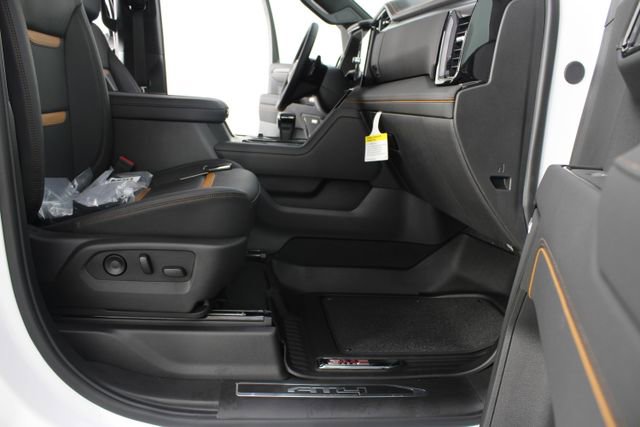 New 2026 GMC Sierra 1500 AT4 w/ AT4 Premium Package image 25