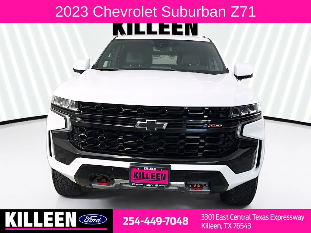 Used 2023 Chevrolet Suburban Z71 w/ Luxury Package AWD/4WD image 2