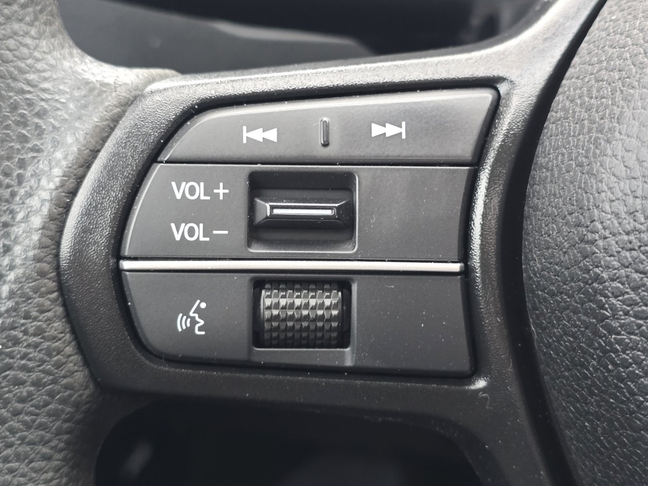 Certified 2023 Honda Accord EX image 30