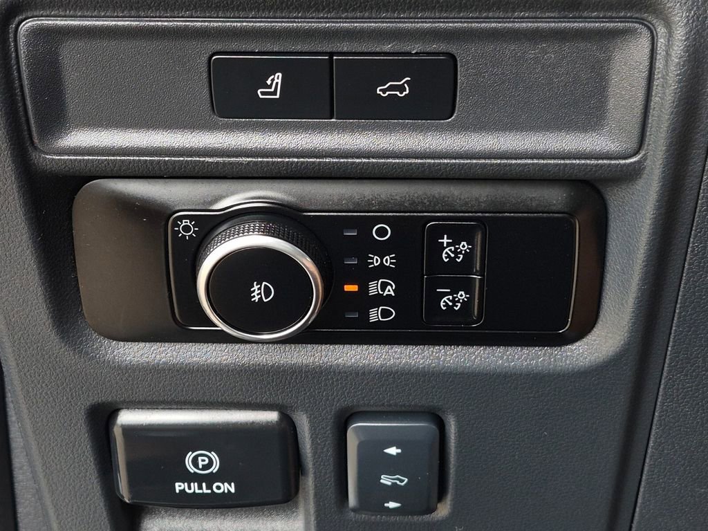 Used 2024 Ford Expedition Limited AWD/4WD image 19