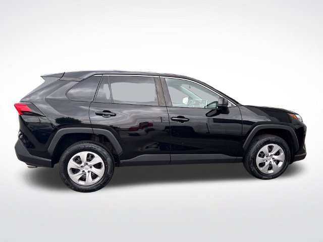 Used 2023 Toyota RAV4 LE AWD/4WD image 7