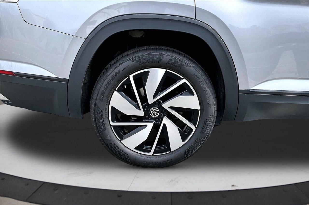 Used 2024 Volkswagen Atlas SE image 36