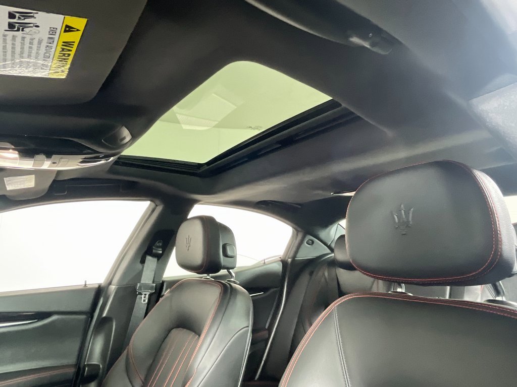 Used 2022 Maserati Ghibli Modena image 28