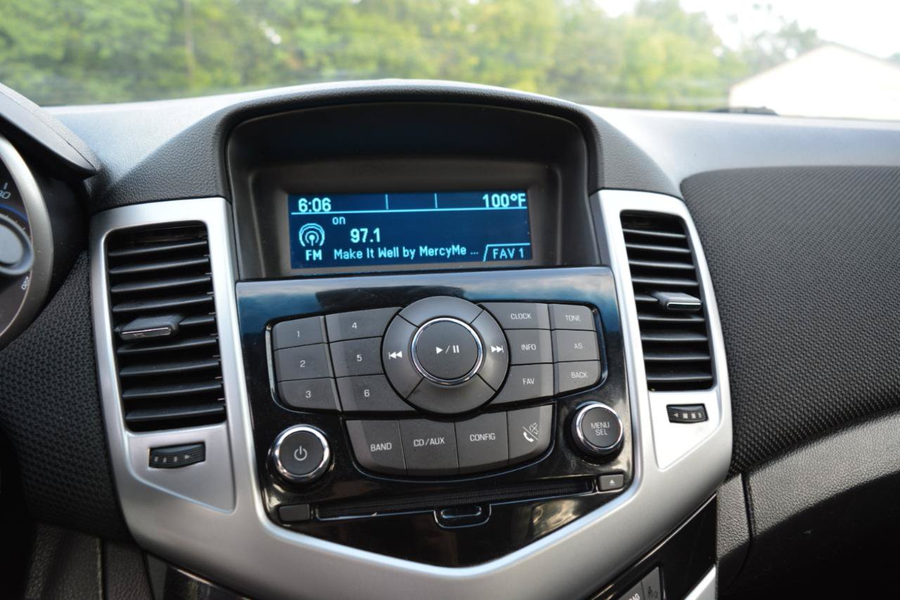 Used 2013 Chevrolet Cruze LT FWD image 21
