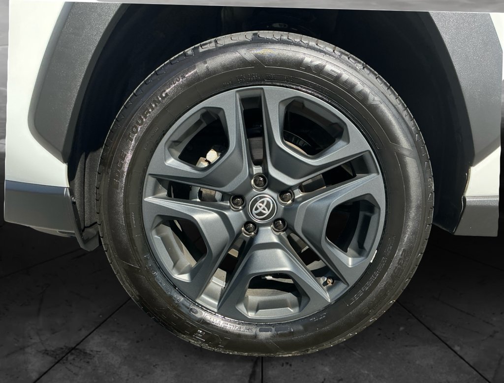Used 2024 Toyota RAV4 Adventure AWD/4WD image 15