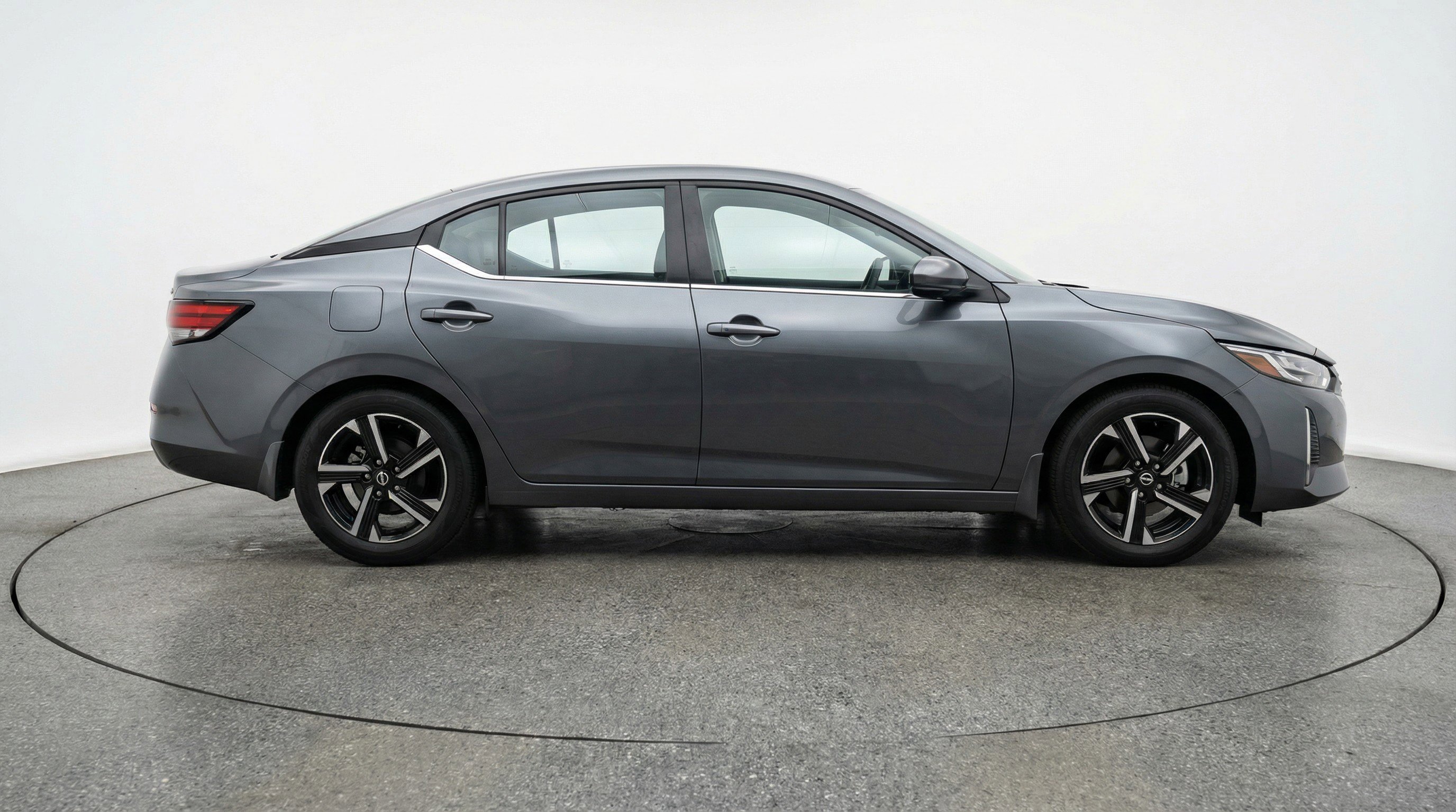 Used 2025 Nissan Sentra SV image 11